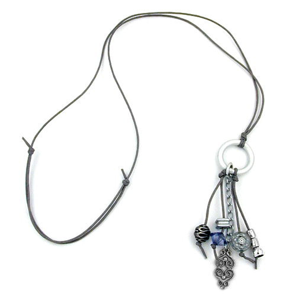 Kette, Ring hellgrau-silberfarben, verschiedene Farben